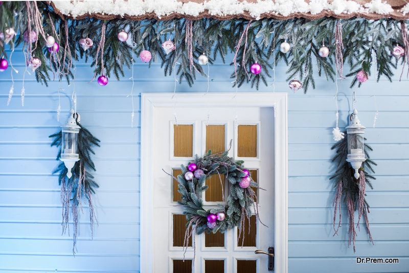 Garlands and wreaths