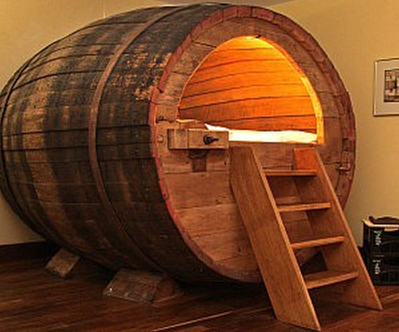 Barrel bed